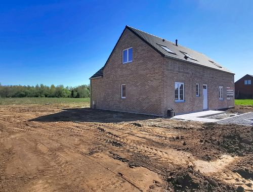                                         Villa te koop in Neufmaison, € 430.000
