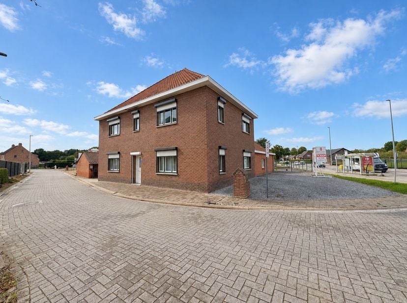 Huis te koop in Kliebosstraat 2,
                    3690 Zutendaal