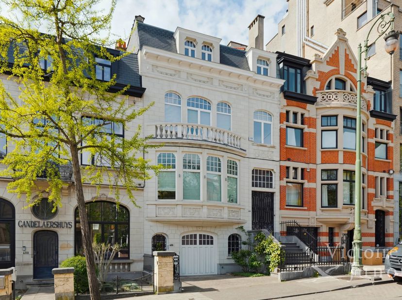 Huis te koop in ,
                    1180 Ukkel