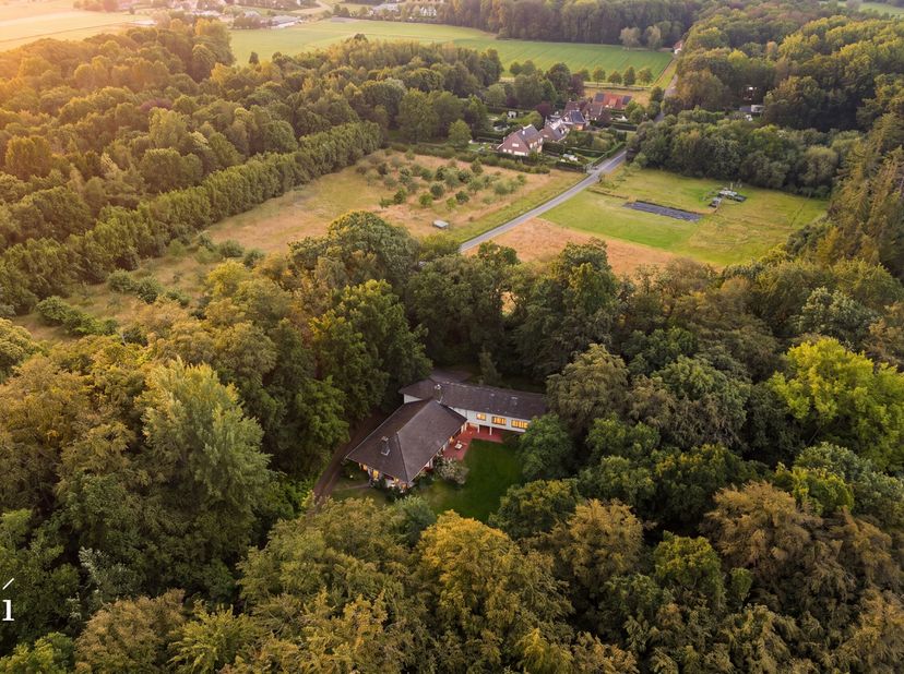 Huis te koop in Makkegemstraat 17,
                    9820 Schelderode