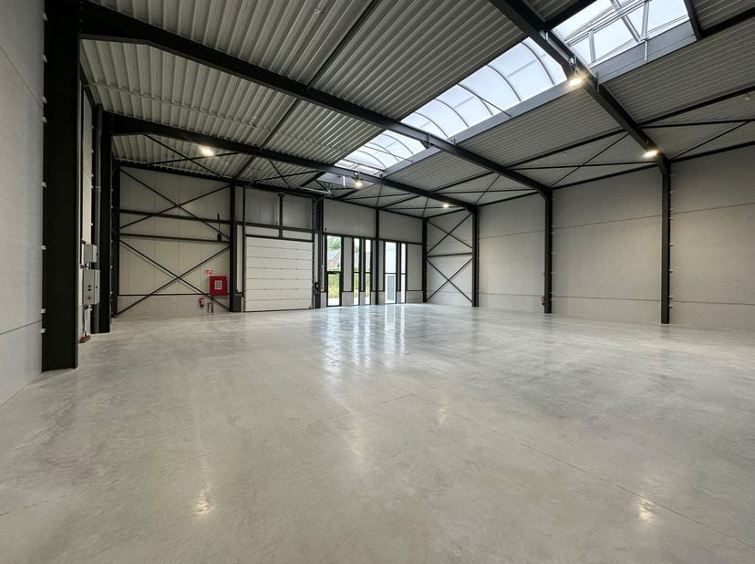 Bedrijfsvastgoed te huur in vierselbaan 38,
                    2240 Zandhoven