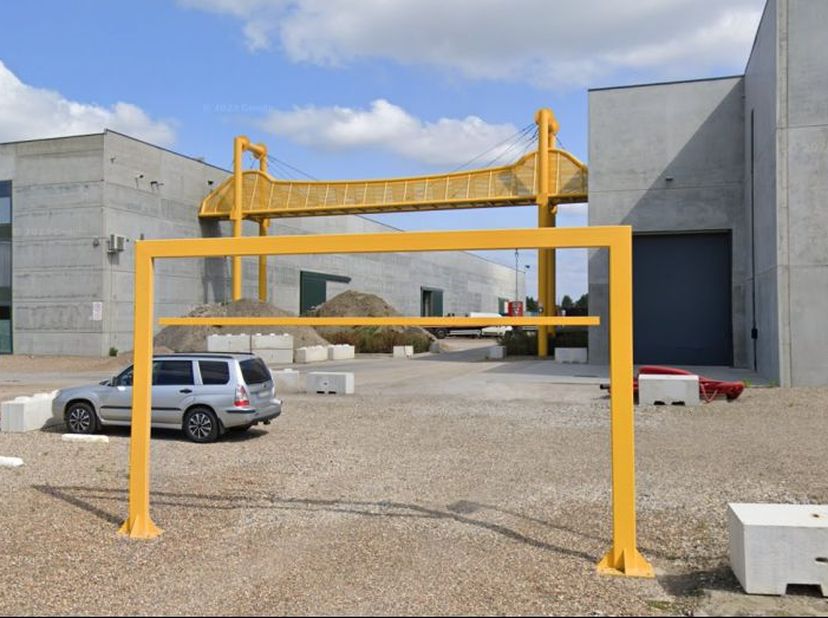 Entrepôt spacieux à louer dans la nouvelle section de la zone industrielle à Heist-op-den-Berg.<br />
<br />
--------<br />
opsplitsbaar<br />
<br />