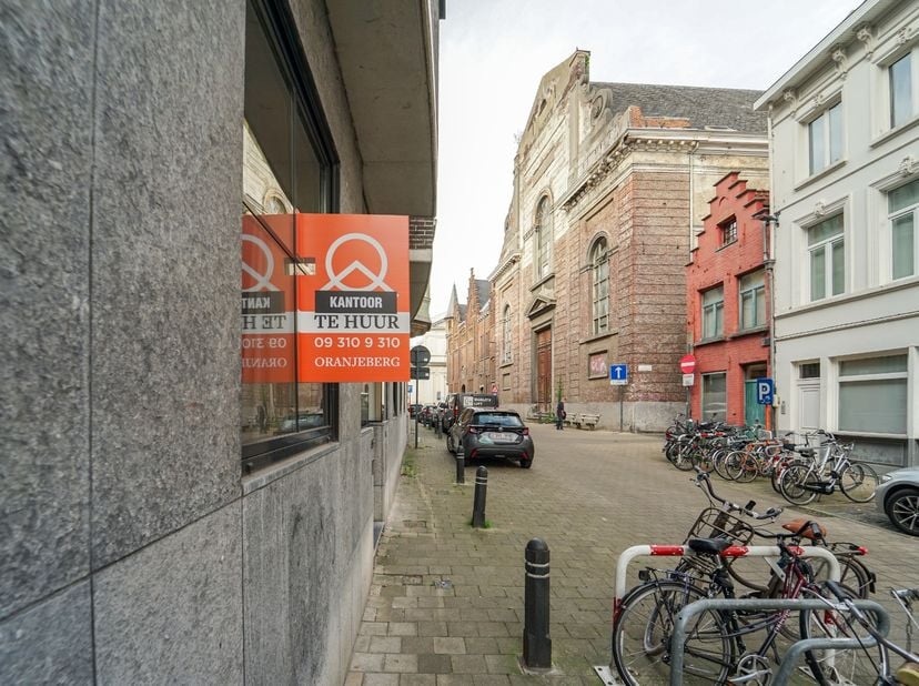 Bien professionnel à louer à Posteernestraat 15,
                    9000 Gent