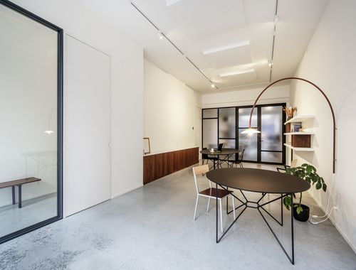                                         Commerce à louer à Berchem, € 1.950
