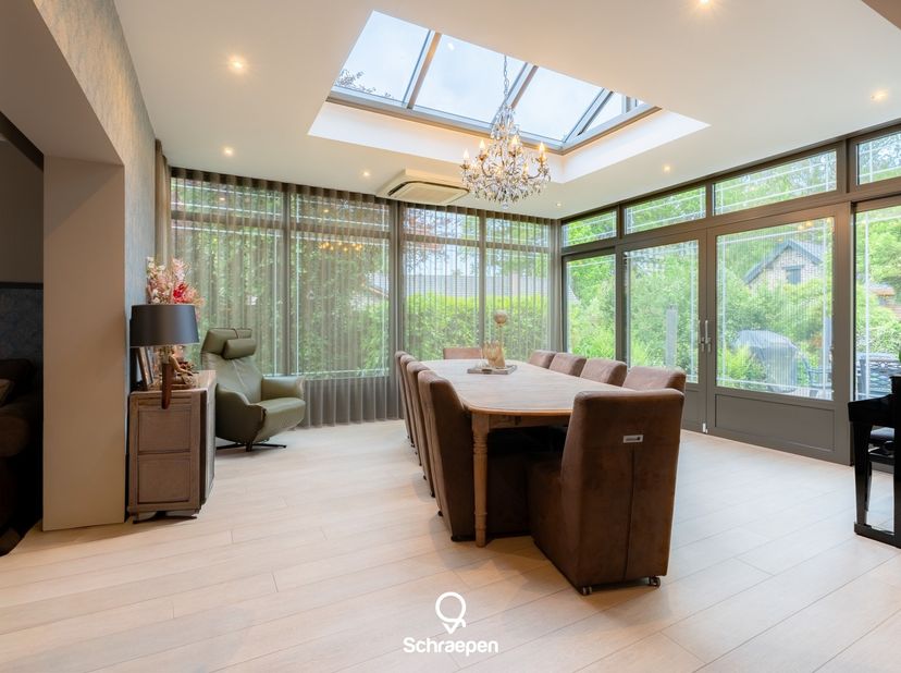 We vinden deze instapklare én energiezuinige gezinswoning&amp;nbsp;(257 m²) met 3 tot 4 slaapkamers terug op een mooi perceel van 11,5 are! Bekijk het vol
