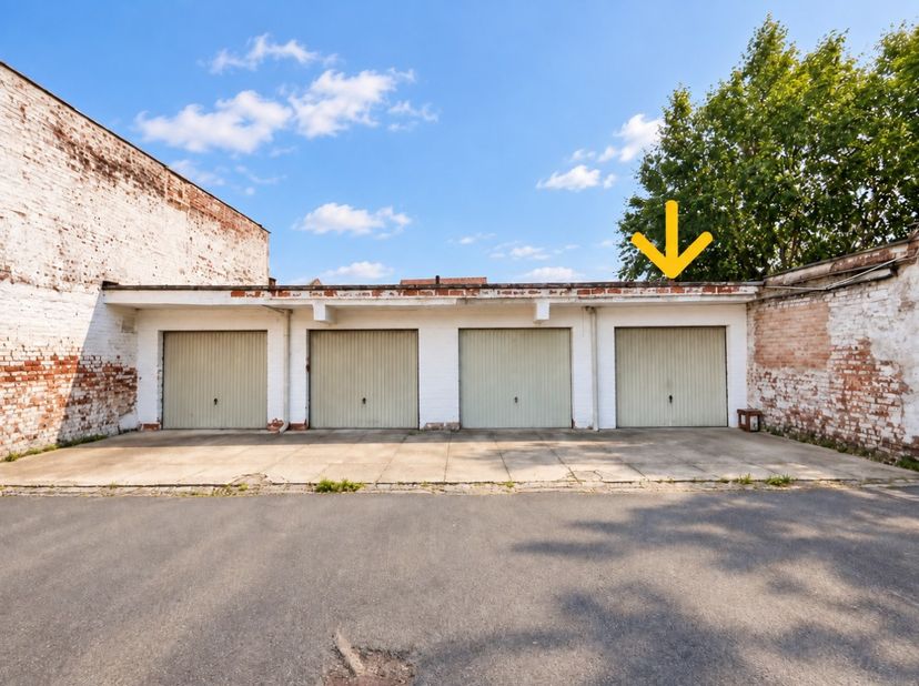 Garage te koop in Jan Breydellaan 29,
                    8500 Kortrijk