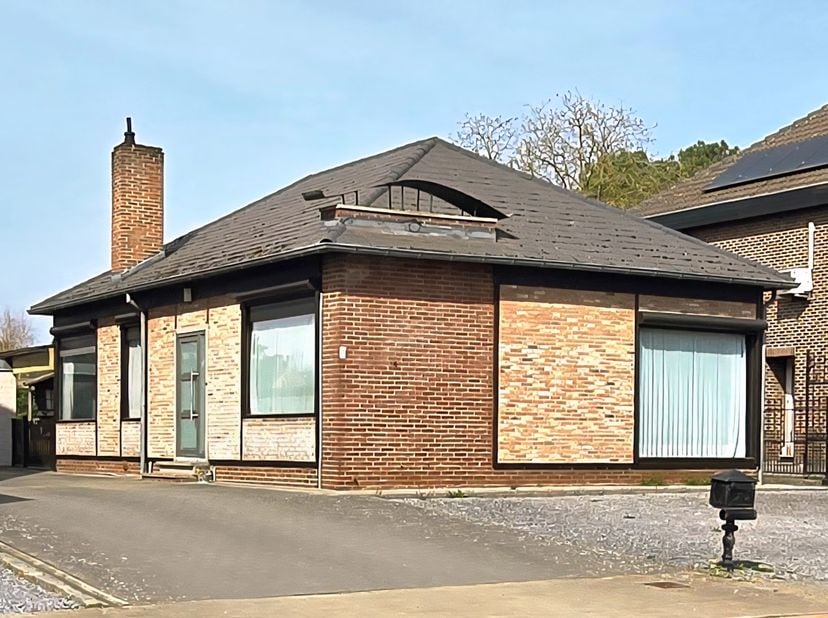Huis te koop in Genenbosstraat 7,
                    3560 Lummen