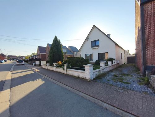                                         Maison à vendre à Guignies, € 255.000
