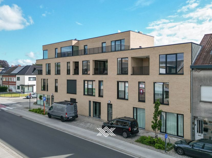 Dit gloednieuw en instapklaar appartement maakt deel uit van residentie Wondelaer, een energiezuinig nieuwbouwproject in het hart van Wondelgem.&amp;nbsp;