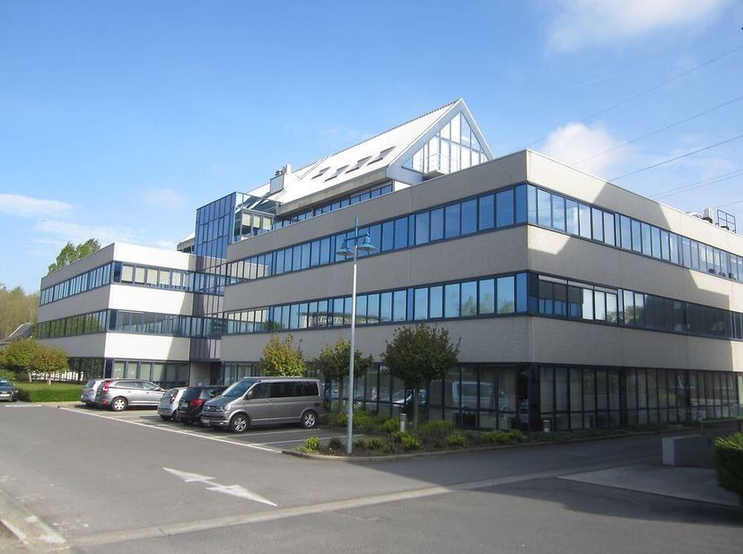 Bien professionnel à louer
                    à 9820 Merelbeke