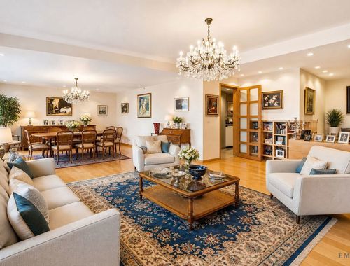                                         Appartement à vendre à Berchem, € 790.000
