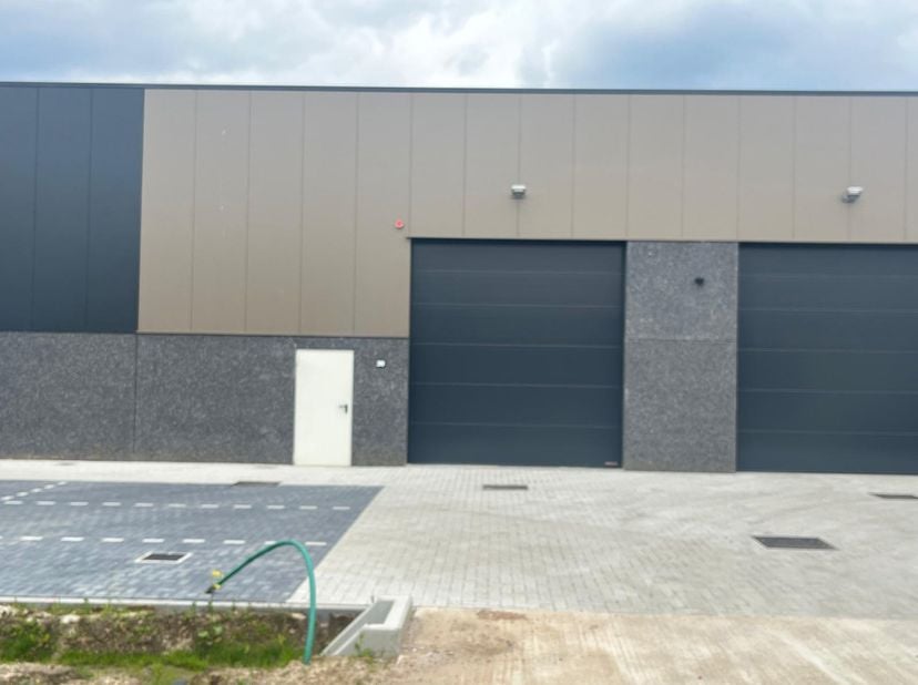 Bien professionnel à vendre
                    à 2520 Ranst