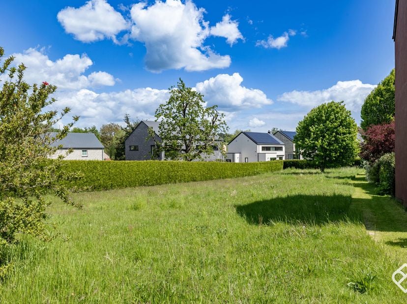 Terrain à vendre
                    à 6747 Meix-le-Tige