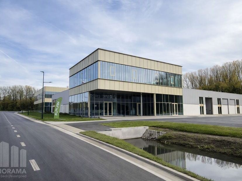 KMO-unit met opslag/ showroom&amp;nbsp;en kantoor te koop. Strategisch gelegen op de voormalige site van de papierfabriek Catala in Drogenbos, aan de zuid