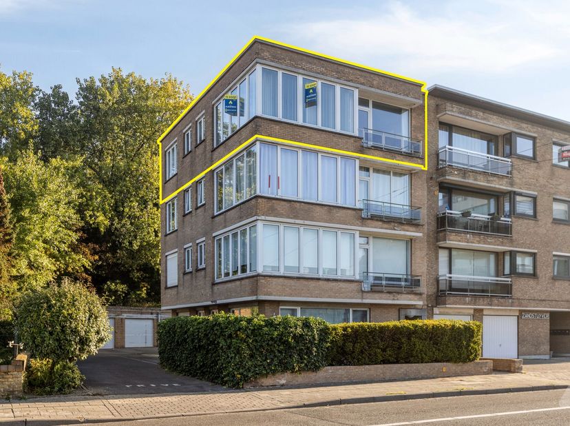 Appartement te koop in Koninklijke Baan 38 bus 0301,
                    8660 De Panne