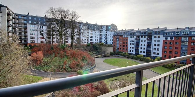 Appartement te huur in Auguste Rodinlaan 16, 1050 Elsene