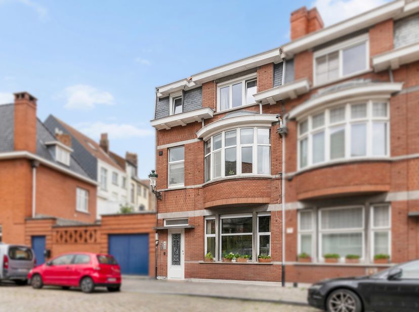 Maison à vendre à Elf-Julistraat 54,
                    8000 Brugge