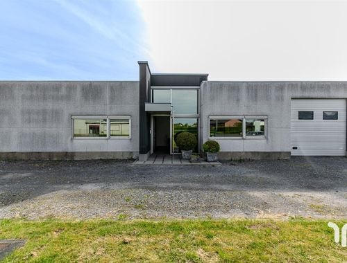                                         Bedrijfsgebouw te huur in Gits, € 1.350
