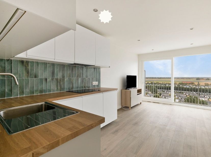 Ton propre petit coin, avec juste ce petit quelque chose en plus.<br />
<br />
Un studio moderne et lumineux avec une cuisine élégante et une terrasse