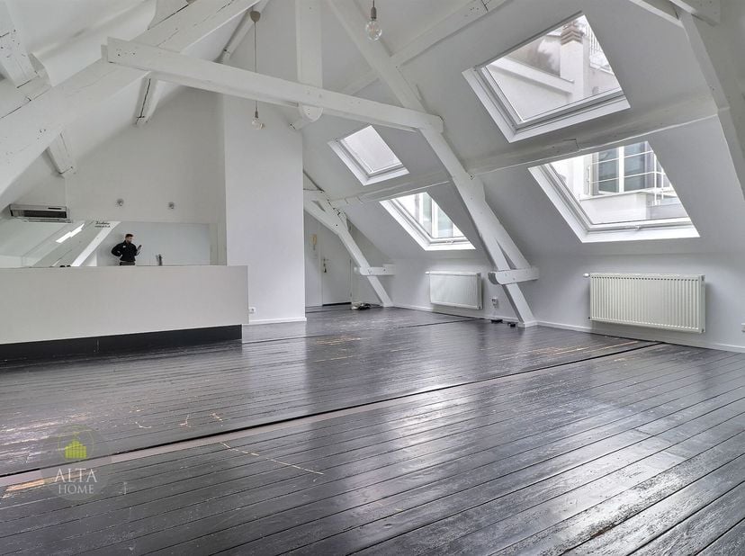 Appartement à louer à Rue des Pierres 9,
                    1000 Bruxelles