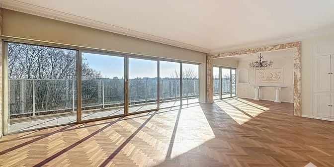 Appartement te huur in Avenue Franklin Roosevelt 117 bus 7, 1000 Brussel