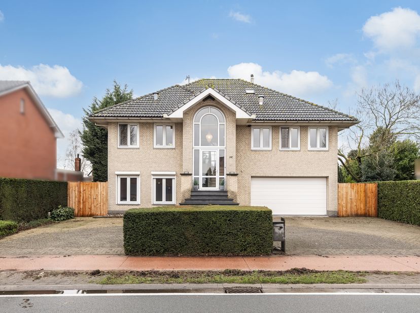 Maison à vendre
                    à 2321 Meer