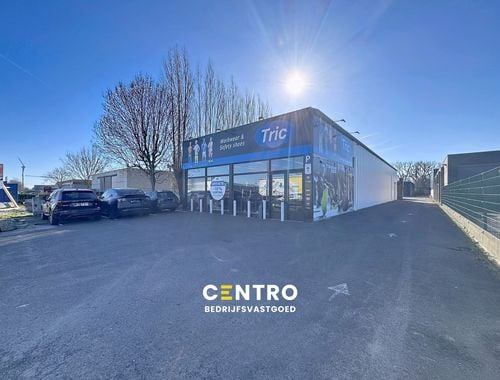                             Entrepôt avec bureau à louer à Sint-Pieters
