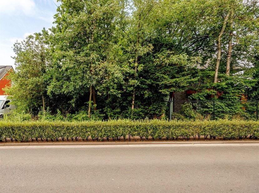 Prachtige bouwgrond voor een open bebouwing met een oppervlakte van 901 m². <br />
<br />
<br />
Deze grond biedt voldoende ruimte voor het realise