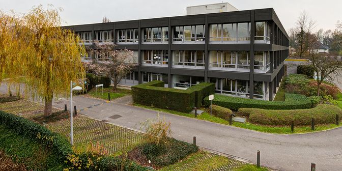 Bien professionnel à louer à Prins Boudewijnlaan 41, 2650 Edegem