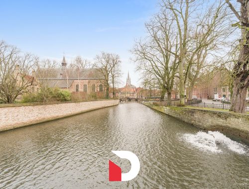                                         Maison de maître à vendre à Brugge, € 825.000
