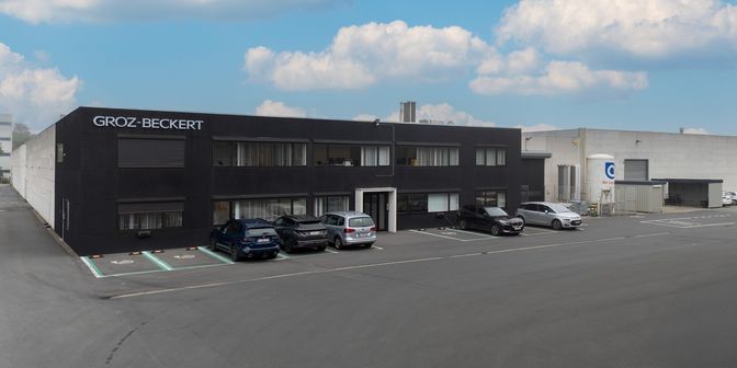 Bedrijfsvastgoed te huur in Kleine Tapuitstraat 10-12, 8540 Deerlijk