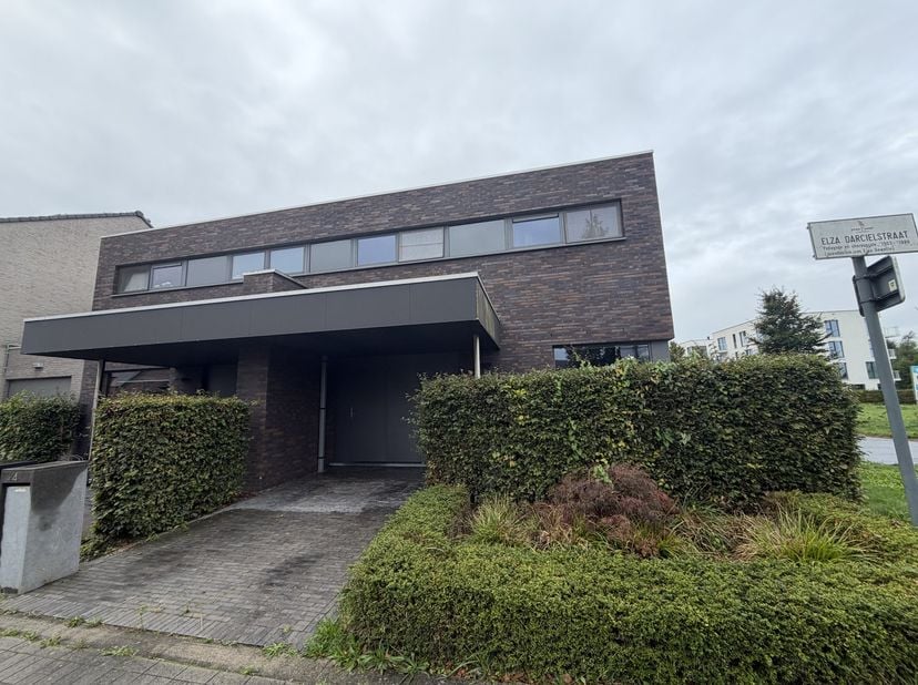 Huis te huur in Elza Darcielstraat 4,
                    9032 Wondelgem