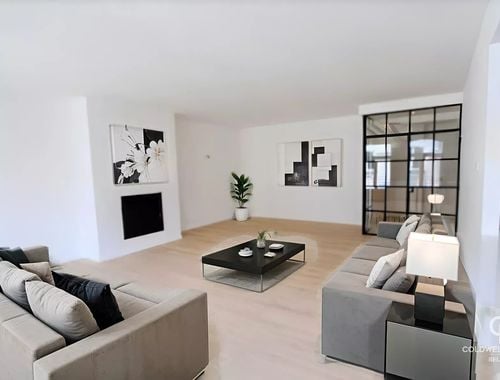                                         Appartement te huur in Sint-Gillis, € 2.500
