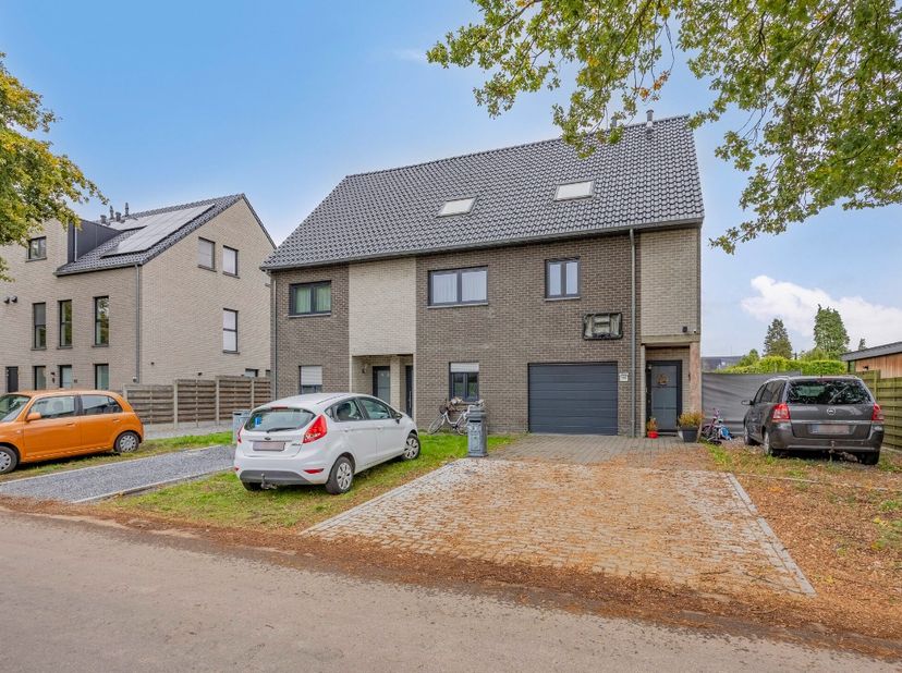 Huis te koop in Bremstraat 11 bus 3,
                    3970 Leopoldsburg