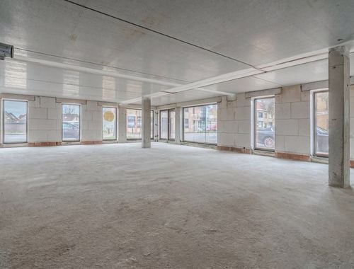                                         Bureaux à vendre à Veurne, € 364.000
