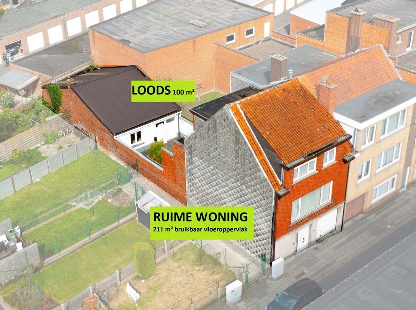 Deze eigendom is gelegen in hartje Roeselare met name in de Désiré Mergaertstraat 36 en dit op een perceel grond van 233 m². U beschikt over een ZEER
