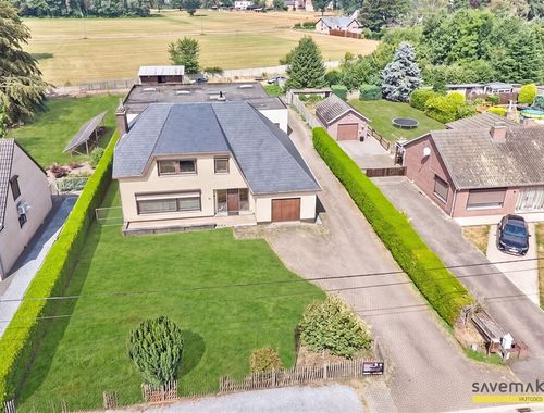                                         Maison à vendre à Heppen, € 377.000

