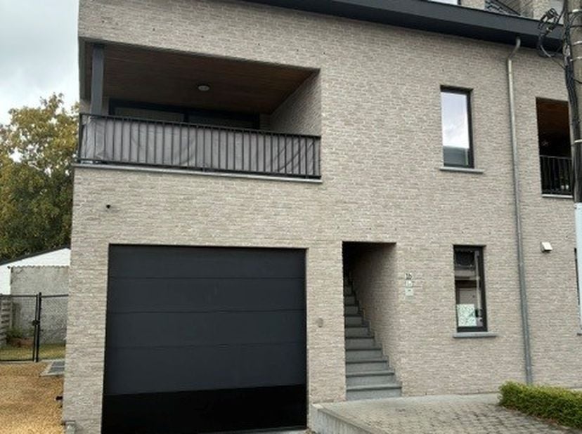Garage à vendre
                    à 2440 Geel