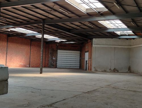                                         Bâtiment commercial à louer à Antwerpen, € 5.500
