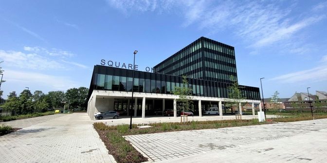 Bedrijfsvastgoed te huur in Kleinhoefstraat 11 - V4 bus a, 2440 Geel