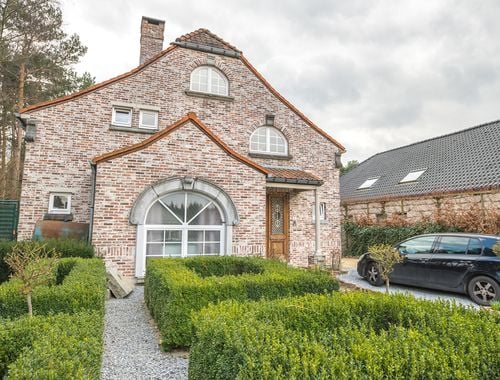                                         Villa à vendre à Gruitrode, € 545.000
