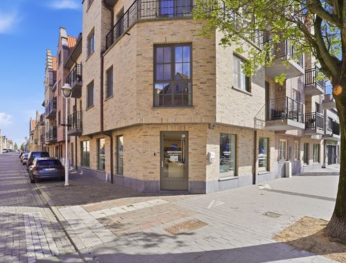                                         Bureaux à vendre à Nieuwpoort, € 387.600
