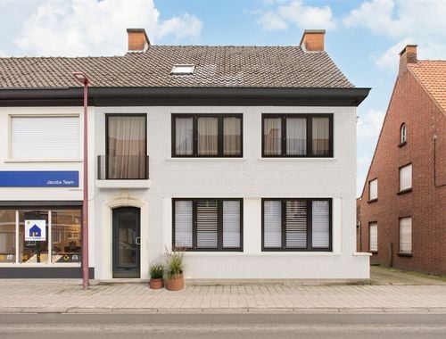                                         Handelspand met woonst te koop in Rijkevorsel, € 249.000
