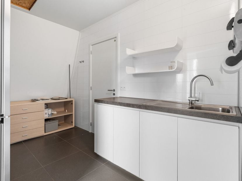 Te koop: prachtig en volledig afgewerkte woning met 3 slaapkamers op toplocatie in Deerlijk.Het is een ruime en volledig instapklare woning met een be