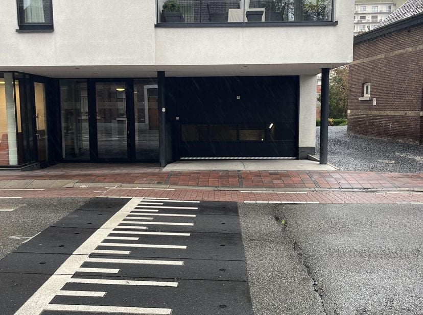 Garage te huur in Grotestraat 14,
                    3600 Genk