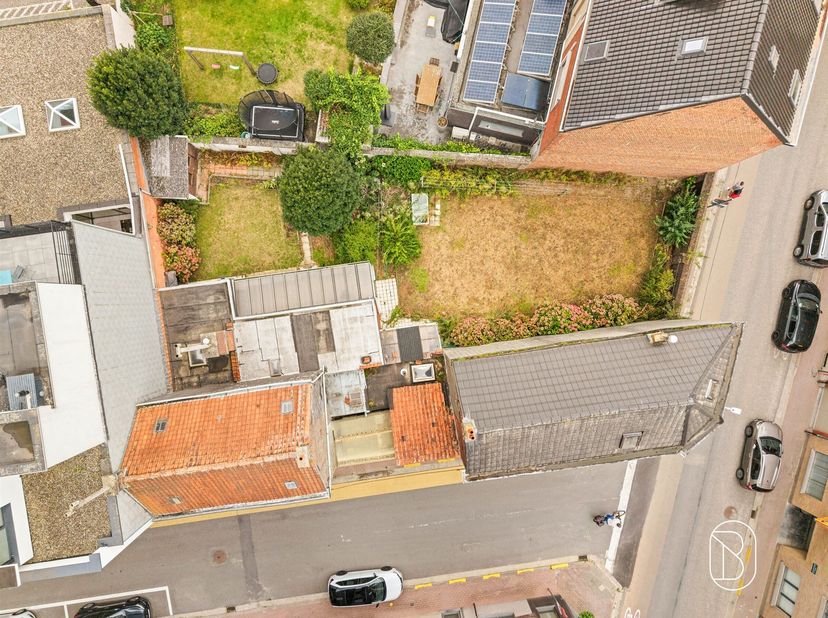 À vendre : terrain à bâtir de 366 m² à Zottegem<br />
<br />
Ce terrain à bâtir de 366 m², idéalement situé, se trouve dans la Colfmaekerstraat à Zo