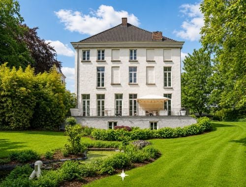                                         Château à vendre à Eke, € 1.945.000
