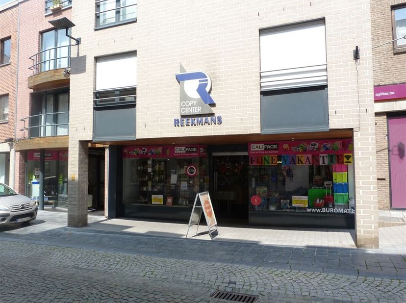Bien professionnel à vendre
                    à 3800 Sint-Truiden