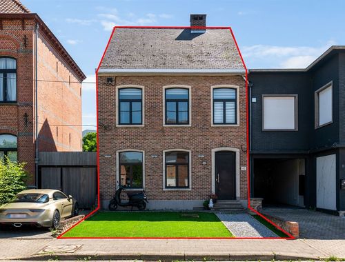                                         Eengezinswoning te koop in Koningshooikt, € 349.000
