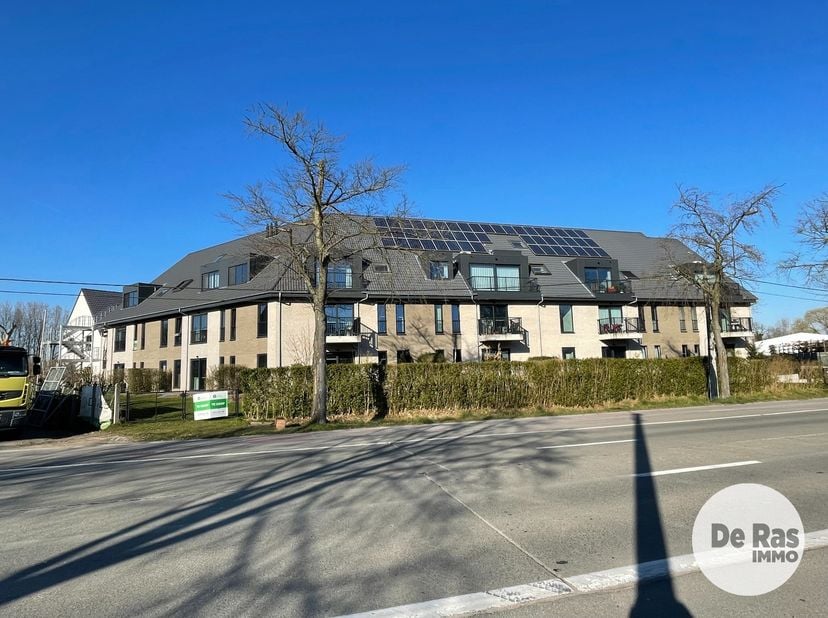 ERPE-MERE - Deze goed onderhouden serviceflat vindt u in de nieuwbouwresidentie 'De Ster' te Erpe-Mere. Alle voorzieningen zoals scholen, winkels, ont